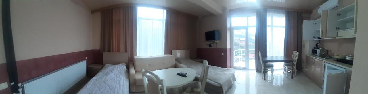 Hotel Giorgi Kvariati Extérieur photo