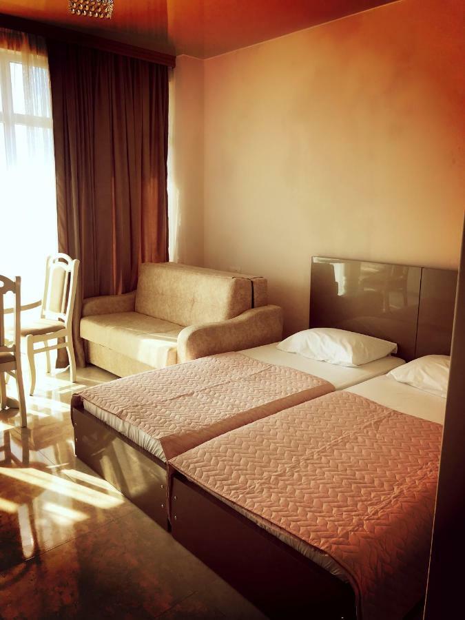 Hotel Giorgi Kvariati Extérieur photo